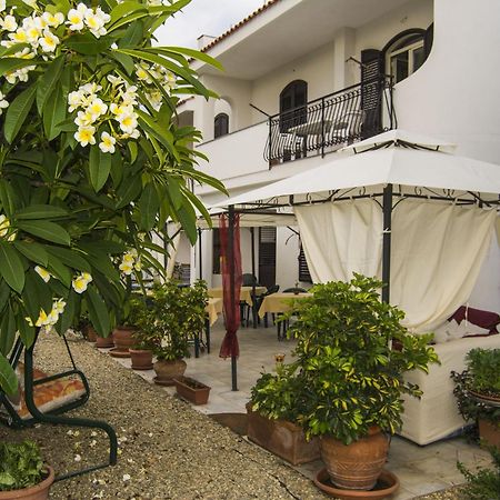 Villa Ortensia Aci Castello Bagian luar foto